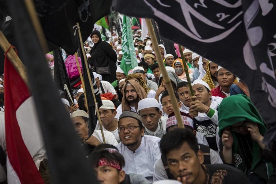 چرخش اسلامی پیش روی آینده سیاسی اندونزی است