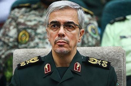 نشان نصر درجه دو 13 سال پیش به سرلشکر باقری اعطا شده است نشان نصر درجه دو 13 سال پیش به سرلشکر باقری اعطا شده است