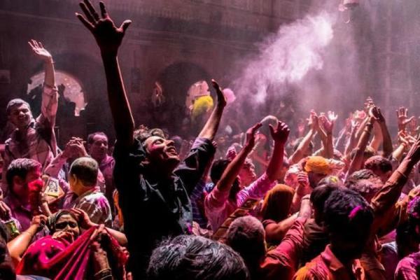 تور دهلی: افسانه پنهان جشنواره رنگ ها در هند چیست؟