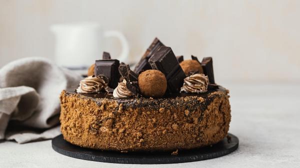 طرز تهیه کیک کاکائویی با شیر؛ دسری نرم و مناسب پذیرایی طرز تهیه کیک کاکائویی با شیر؛ دسری نرم و مناسب پذیرایی